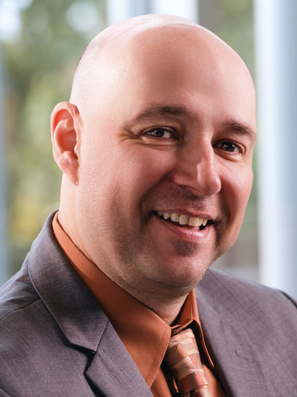 headshot of Glenn Kubik